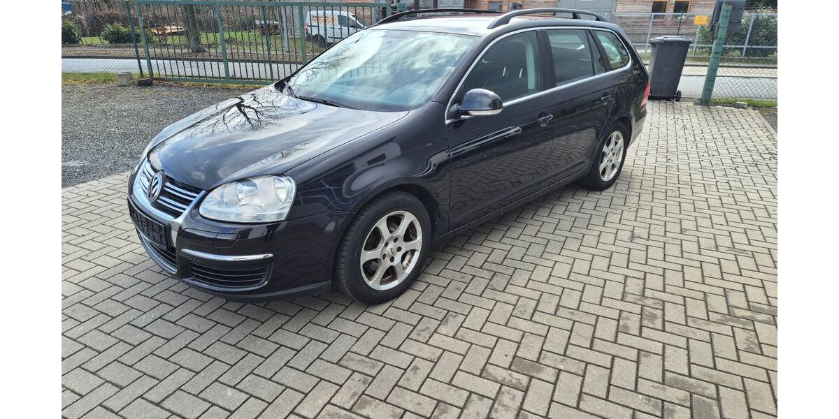 VW Golf 128.000 km 2.999 &euro; Weida 07570