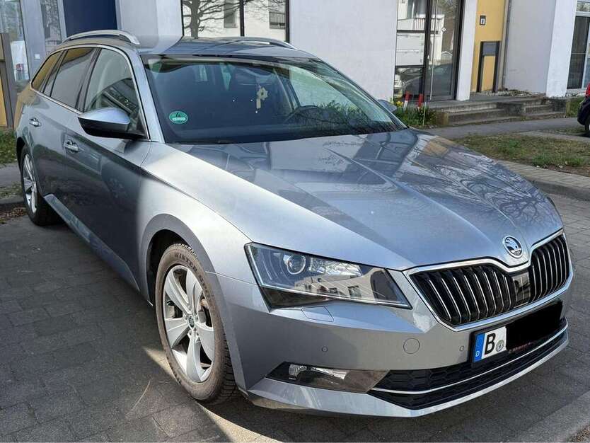 Skoda Superb 108.000 km 16.500 € Berlin 12526