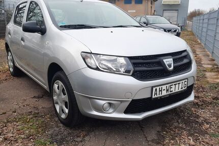 Dacia Sandero 99.800 km 5.499 &euro; Köthen 06366