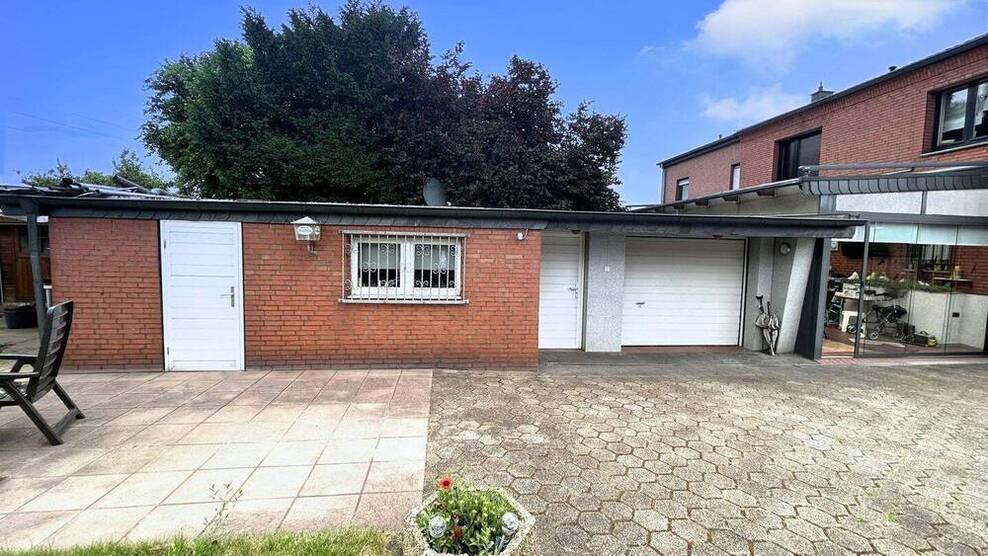 Doppelhaushälfte mit tollem Grundstück für Gartenliebhaber