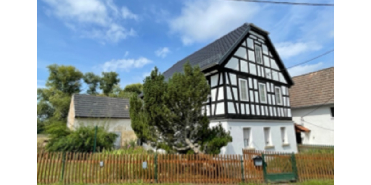 Einfamilienhaus in ruhiger Ortskernlage im Altenburger Land 10 zimmer