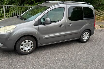 Peugeot Partner 256.000 km 3.200 &euro; Velbert 42551