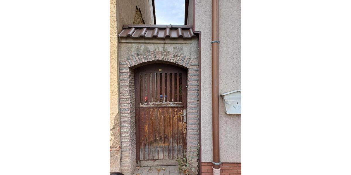 Einfamilienhaus Bad Lauchstädt - 4 Zimmer, 110 m&sup2;, 28.000&euro; | Angebot:27132372