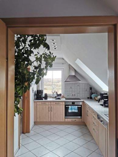 Hochwertige Moderne-3 12-Zimmer mit Balkon 4 zimmer