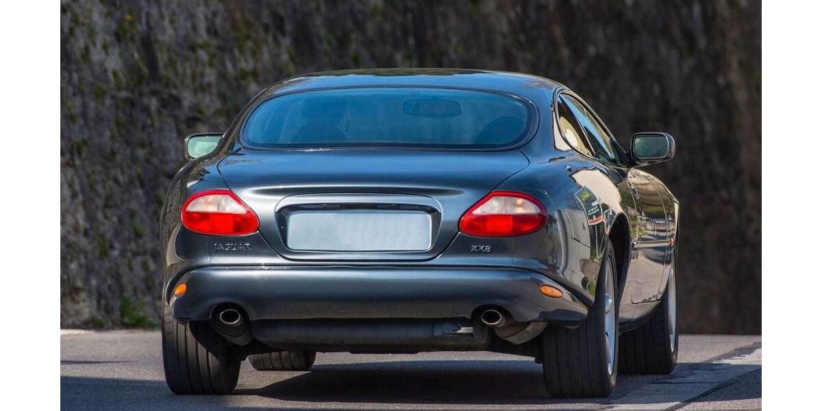 Jaguar XK8 160.000 km 27.999 &euro; Berlin 12101