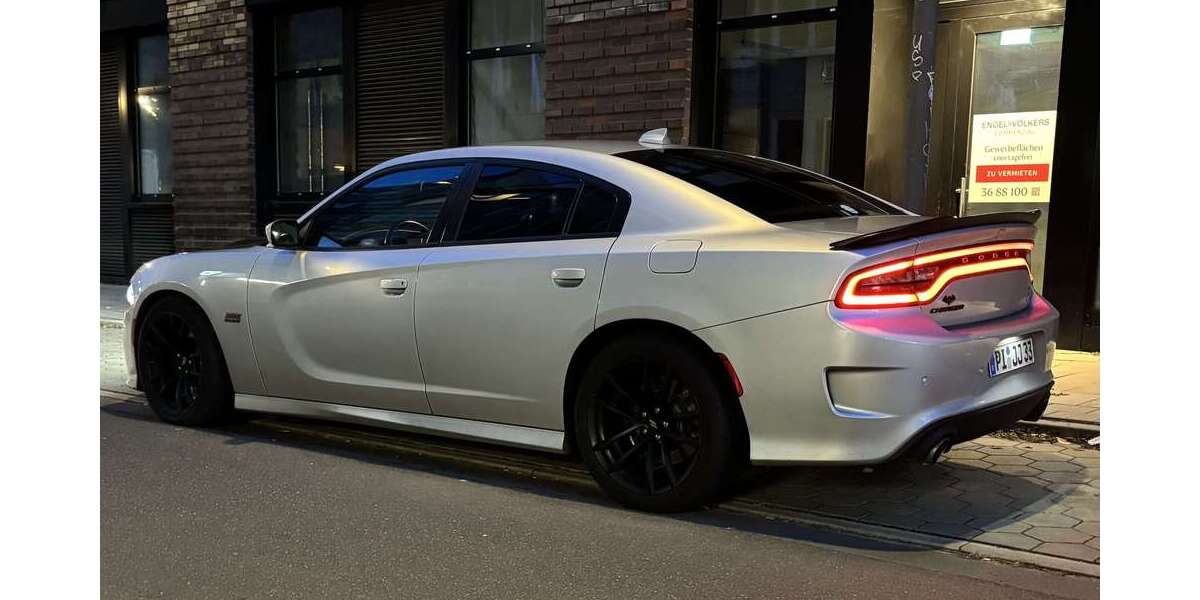 Dodge Charger 62.000 km 42.000 &euro; Uetersen 25436