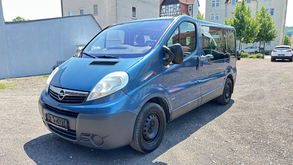 Opel Vivaro 220.000 km 7.999 &euro; Gotha 99867