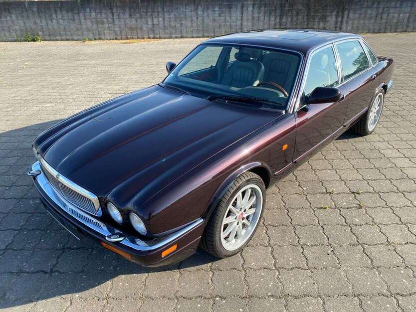 Jaguar XJ 118.571 km 9.990 € Loxstedt 27612