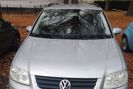 VW Touran 252.000 km 2.000 &euro; Geesthacht 21502