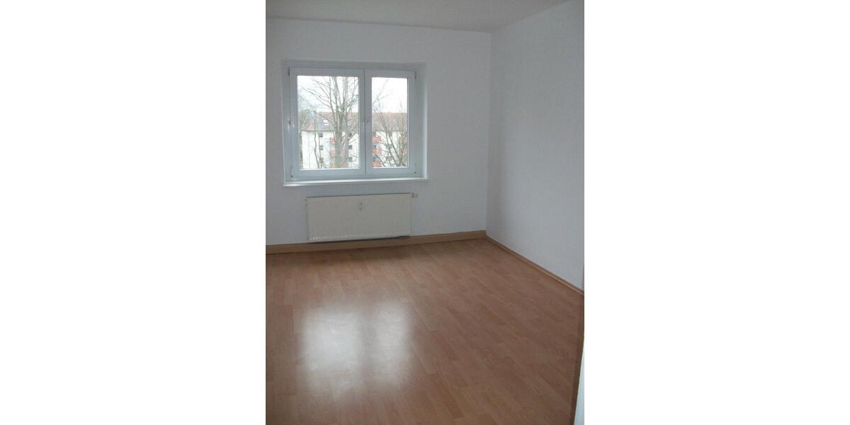 Etagenwohnung Riesa - 4 Zimmer, 77 m&sup2;, 78.540&euro; | Angebot:26926895