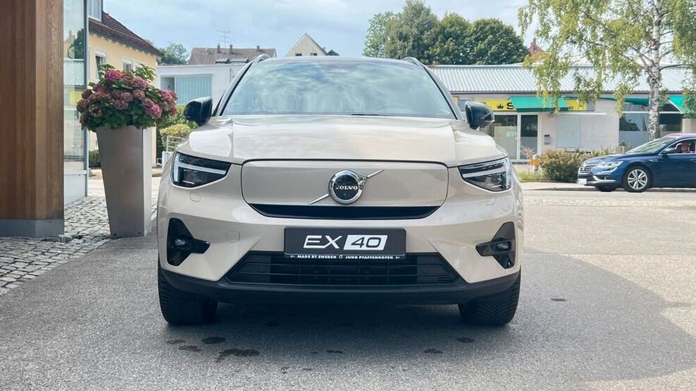 EX40