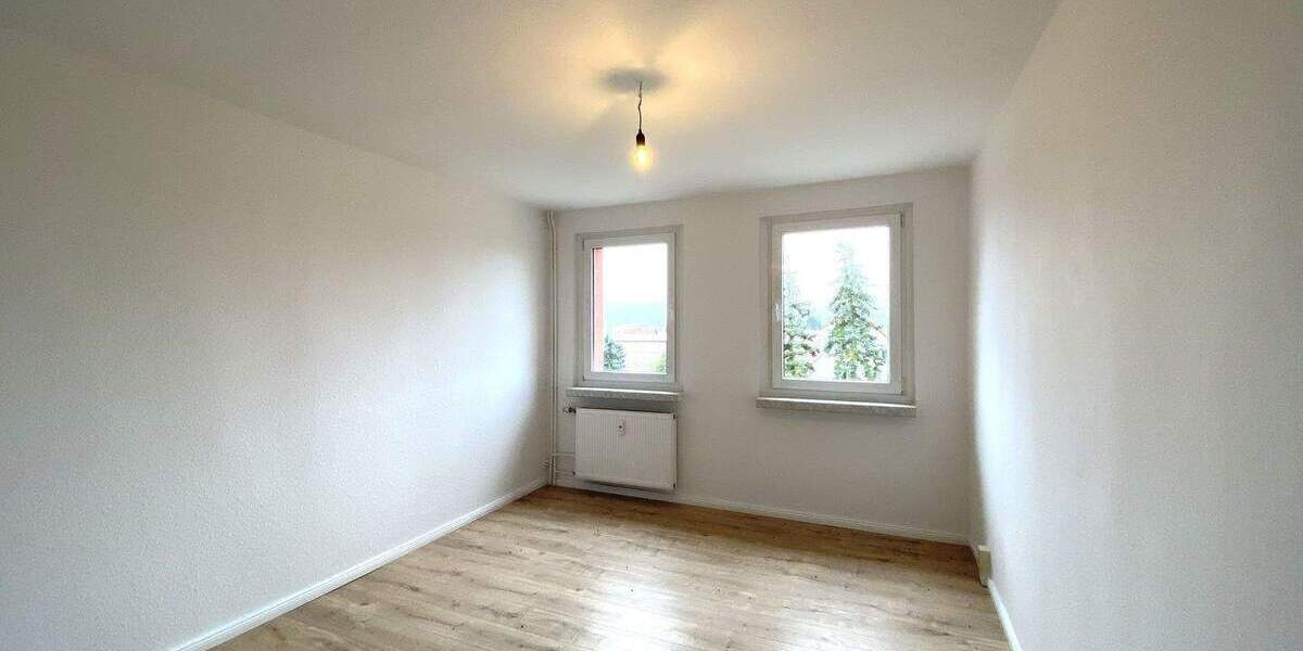 Etagenwohnung Schorfheide Lichterfelde - 2 Zimmer, 49 m&sup2;, 100.000&euro; | Angebot:25712046