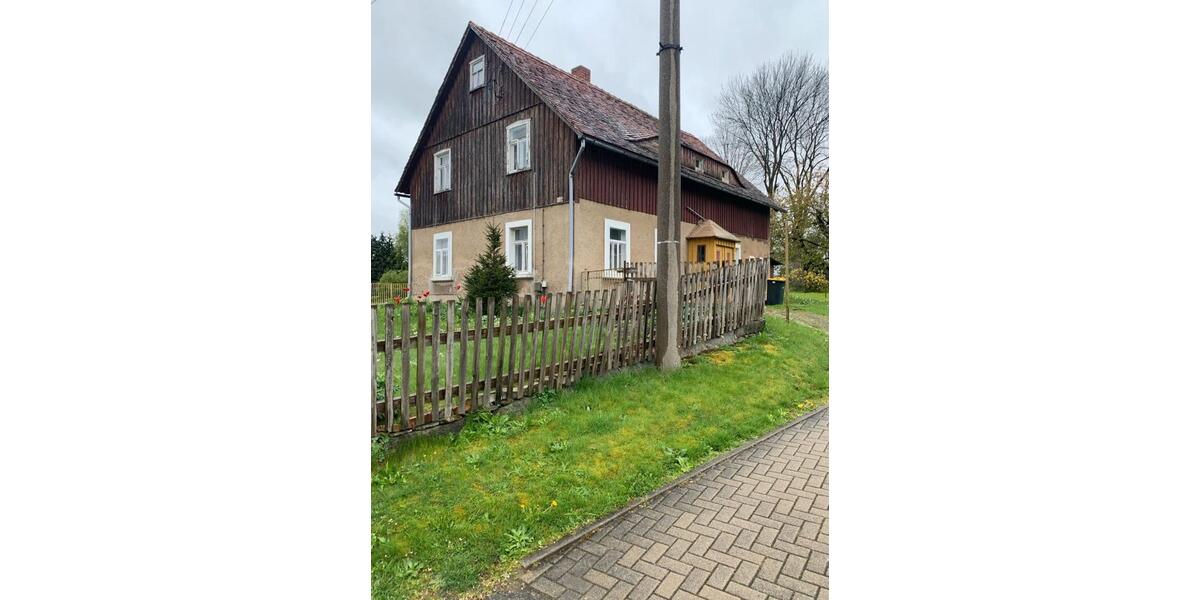 Einfamilienhaus Neustadt in Sachsen - 6 Zimmer, 140 m&sup2;, 200&euro; | Angebot:24863011