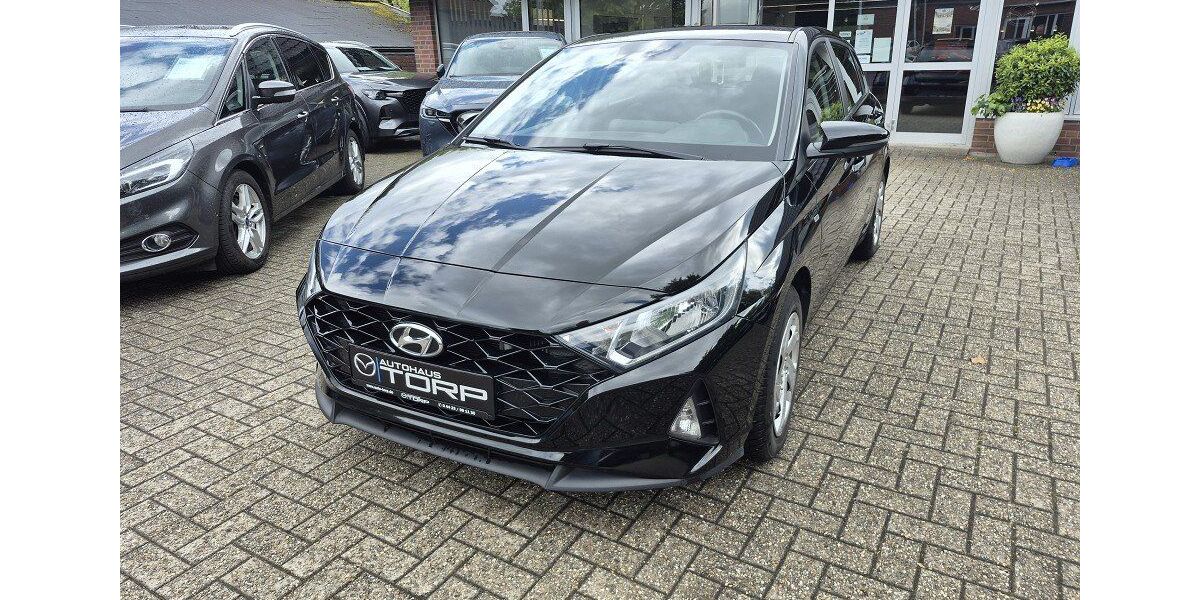 Hyundai i20 49.200 km 15.990 &euro; Wilhelmshaven 26388