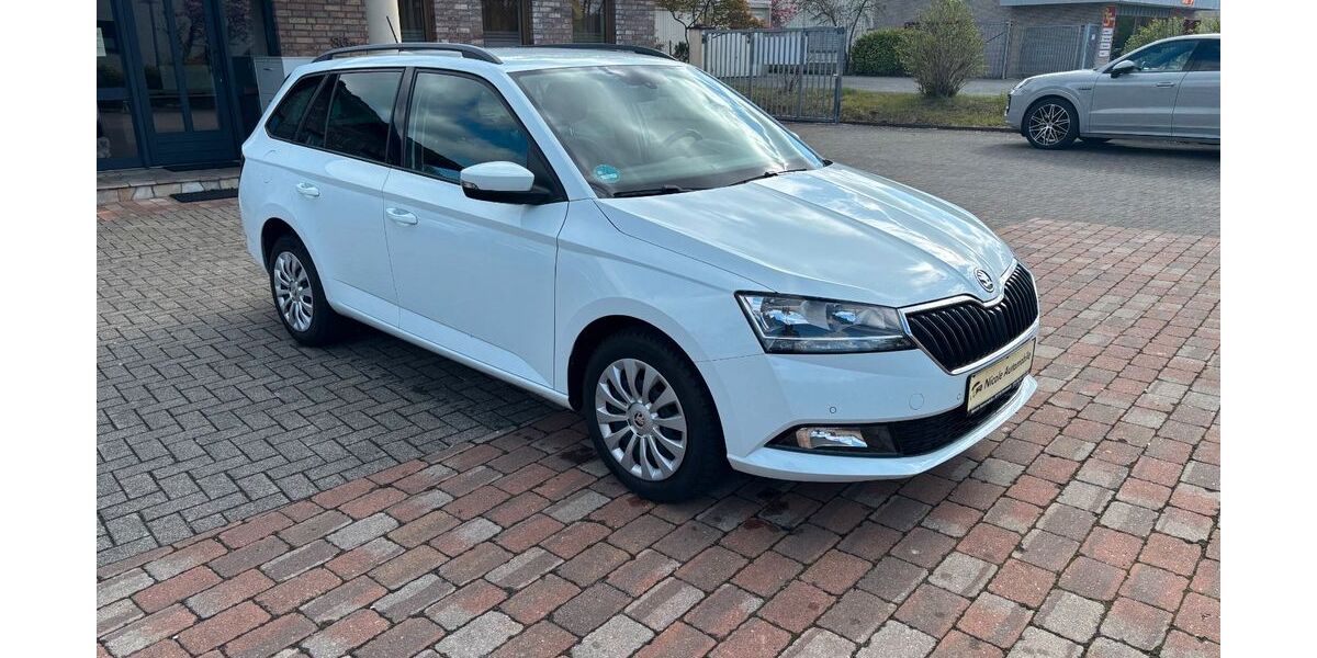Skoda Fabia 138.700 km 9.900 &euro; Versmold 33775