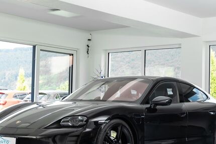 Porsche Taycan 90.000 km 68.000 &euro; Rietheim-Weilheim 78604