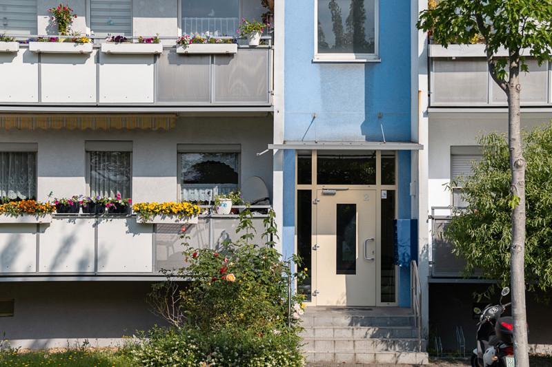 Sofort bezugsfertig: 4-Zimmerwohnung mit Balkon und Aufzug im 2.OG! 4 zimmer