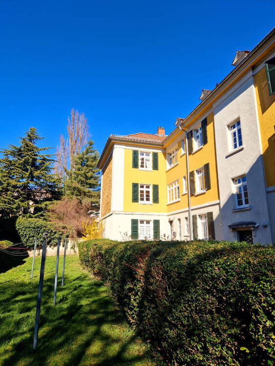 Ruhiges ArbeitsZimmer in stilvollem Altbau - All-in-Miete