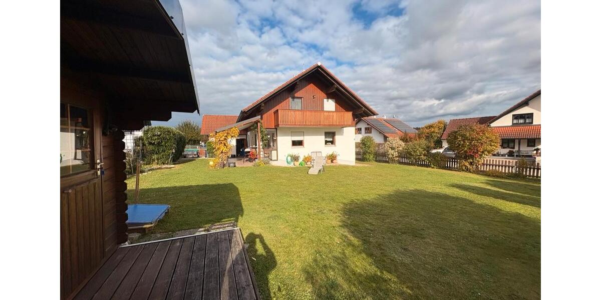 Sofort bezugsfertiges Einfamilienhaus (prov.-frei), neue Heizung 4.5 zimmer