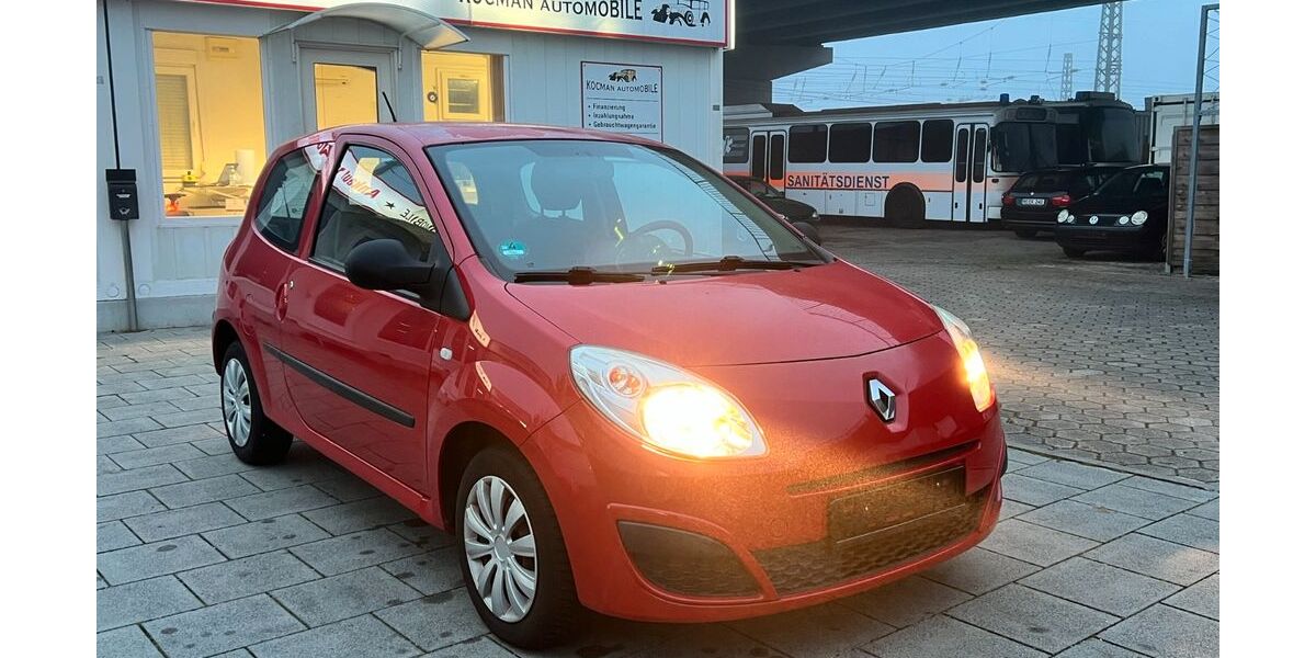 Renault Twingo 34.972 km 2.799 &euro; München 81825