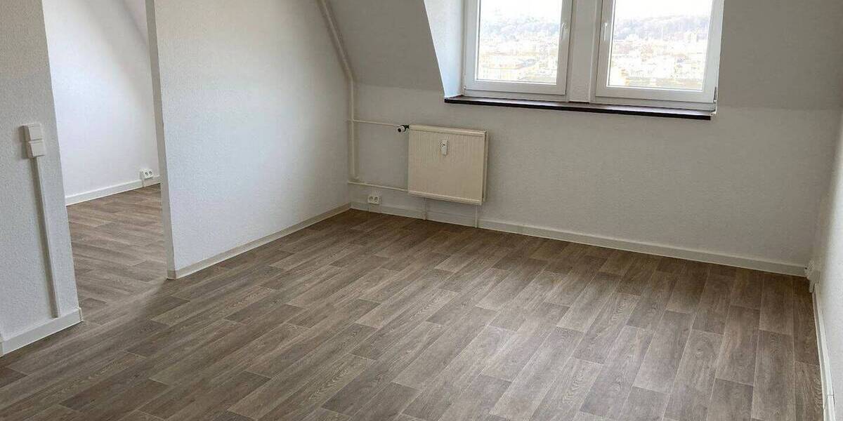 Etagenwohnung Gera Innenstadt - 4 Zimmer, 76 m&sup2;, 425&euro; | Angebot:26916693