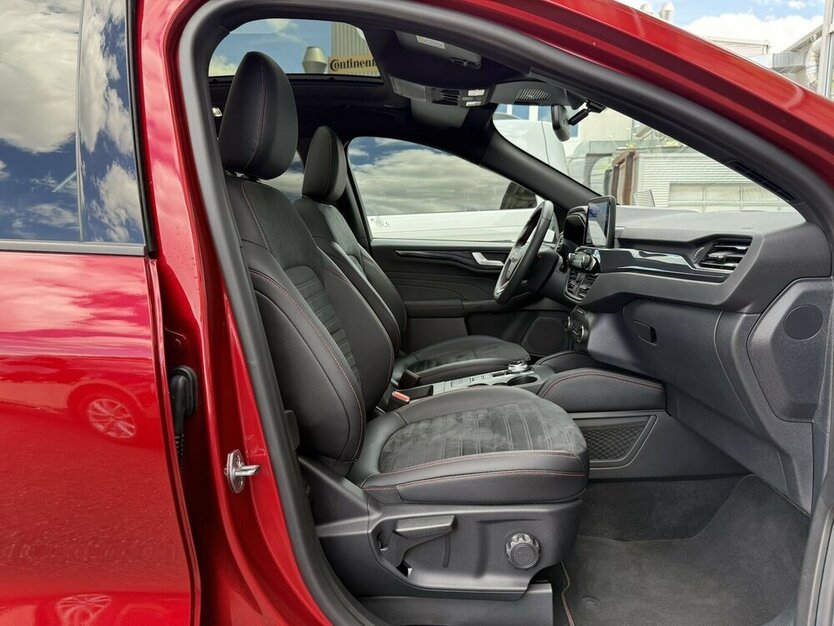 Kuga 2.5 HYBRID ST-LINE X/PANORAMA/KAMERA/1.HAND