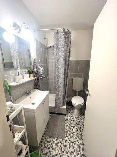 Kleines Apartment im Dachgeschoss mit sonniger Loggia in beliebter Wohnlage von Oldenburg nahe Weser-Ems-Halle 1 zimmer