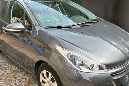 Peugeot 208 133.000 km 4.990 &euro; Gondershausen 56283