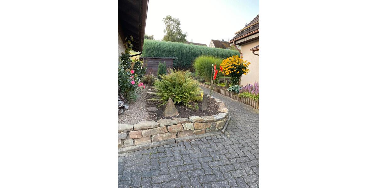 Einfamilienhaus Netphen - 6 Zimmer, 120 m&sup2;, 310.000&euro; | Angebot:25052872