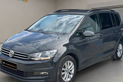 VW Touran 211.000 km 9.490 € Ebersbach 73061