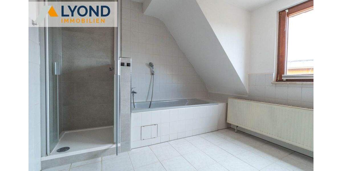 Großzügiges Einfamilienhaus mit Einliegerwohnung - vielseitig nutzbar und modernisiert in zentraler Lage 7 zimmer