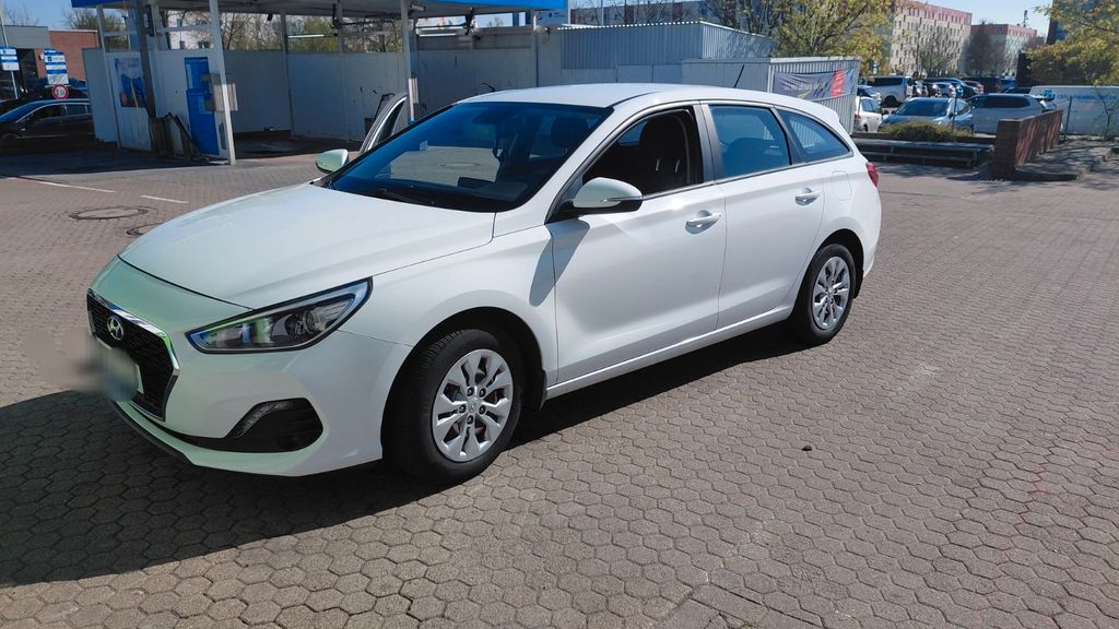 Hyundai i30 50.000 km 10.400 &euro; Güstrow 18273