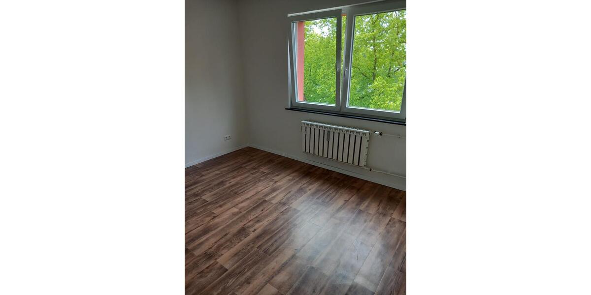 Reihenhaus Wolfsburg - 7 Zimmer, 175 m&sup2;, 250.000&euro; | Angebot:25279560
