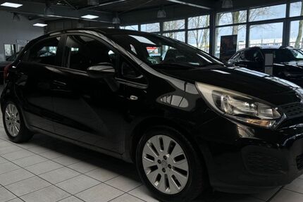 Kia Rio 70.000 km 6.990 &euro; Bremen 28207