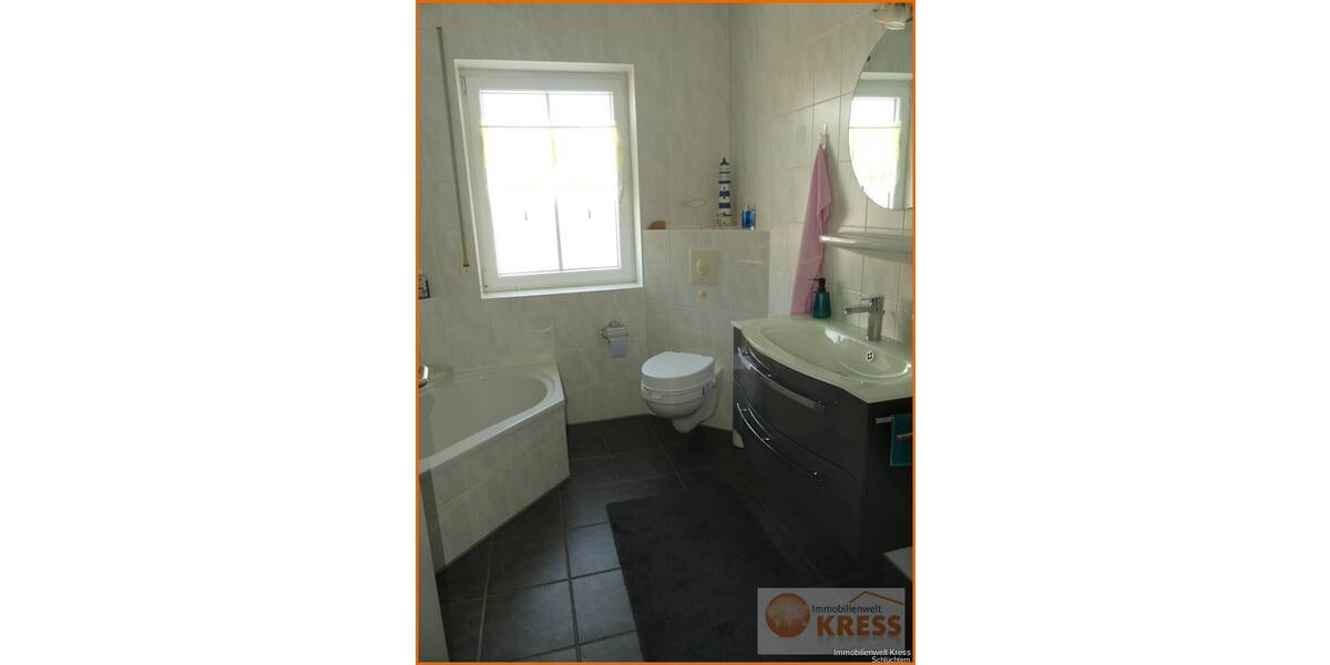 Etagenwohnung Schlüchtern - 3 Zimmer, 93 m&sup2;, 280.000&euro; | Angebot:25916539