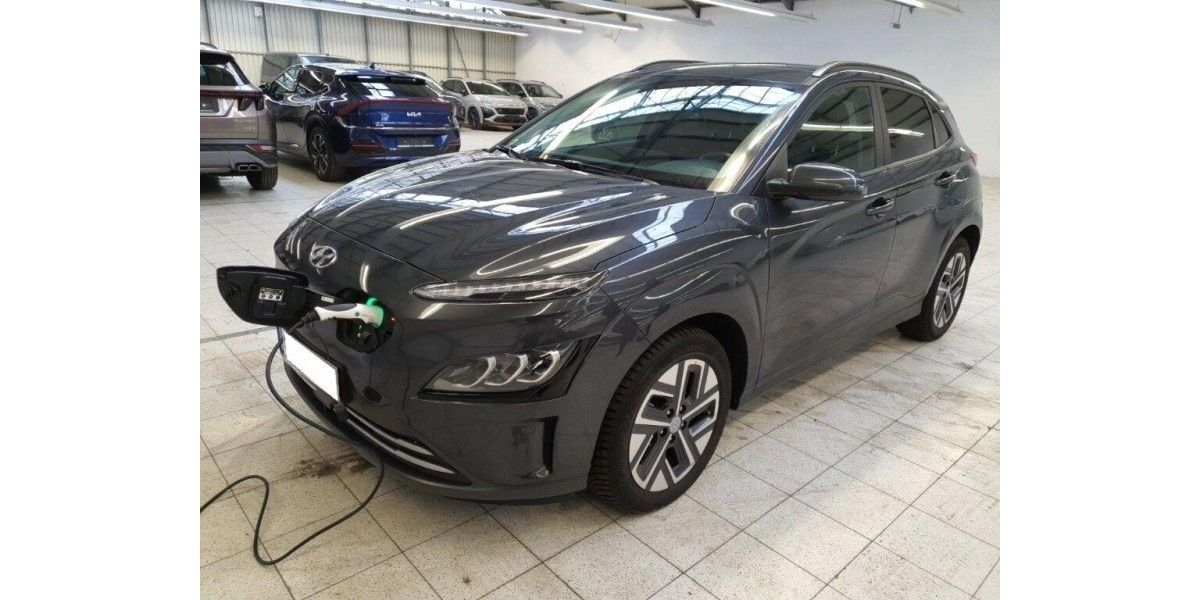 Hyundai KONA 12.180 km 19.300 &euro; Hennef 53773