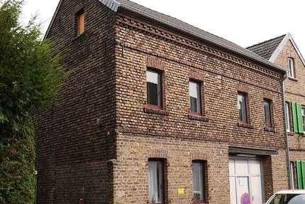 Haus Niederkassel - 6 Zimmer, 153 m&sup2;, 275.000&euro; | Angebot:26786666