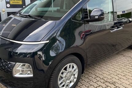 Hyundai STARIA 12.930 km 35.750 &euro; Magdeburg 39116