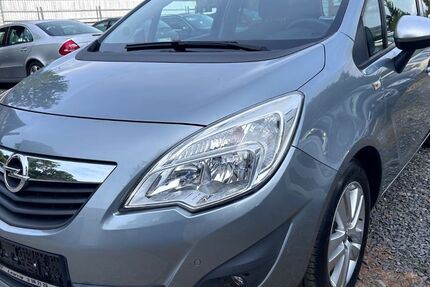 Opel Meriva 81.700 km 4.999 &euro; Kaarst 41564
