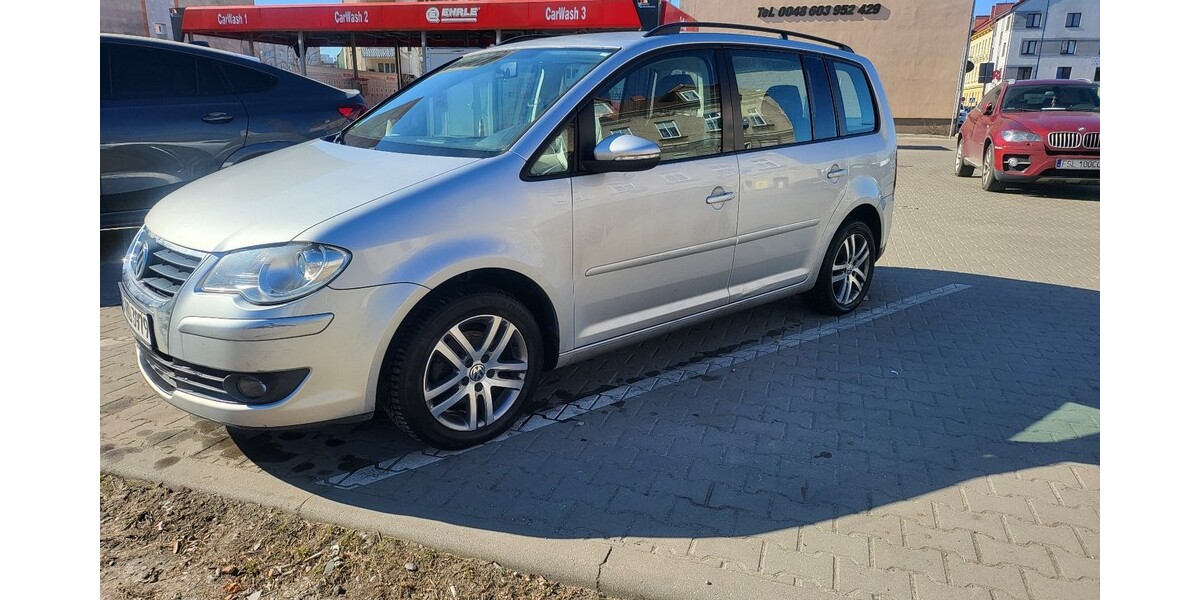 VW Touran 317.000 km 1.999 &euro; Berlin 10178