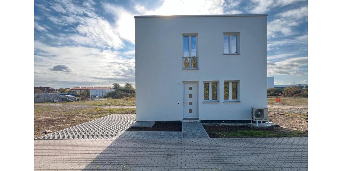 Einfamilienhaus Zossen - 3 Zimmer, 80 m&sup2;, 1.590&euro; | Angebot:27623844