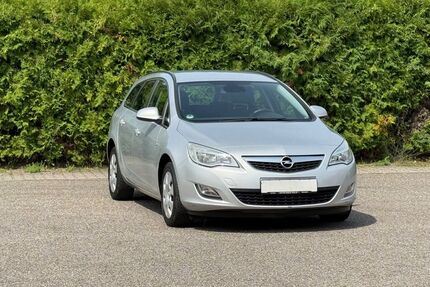 Opel Astra 220.000 km 2.499 € Kandel 76870