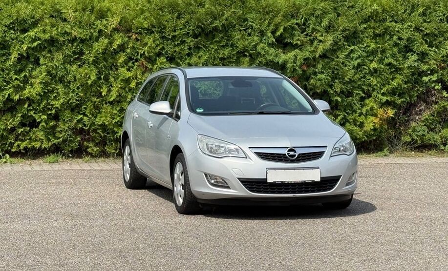 Opel Astra 220.000 km 2.499 € Kandel 76870