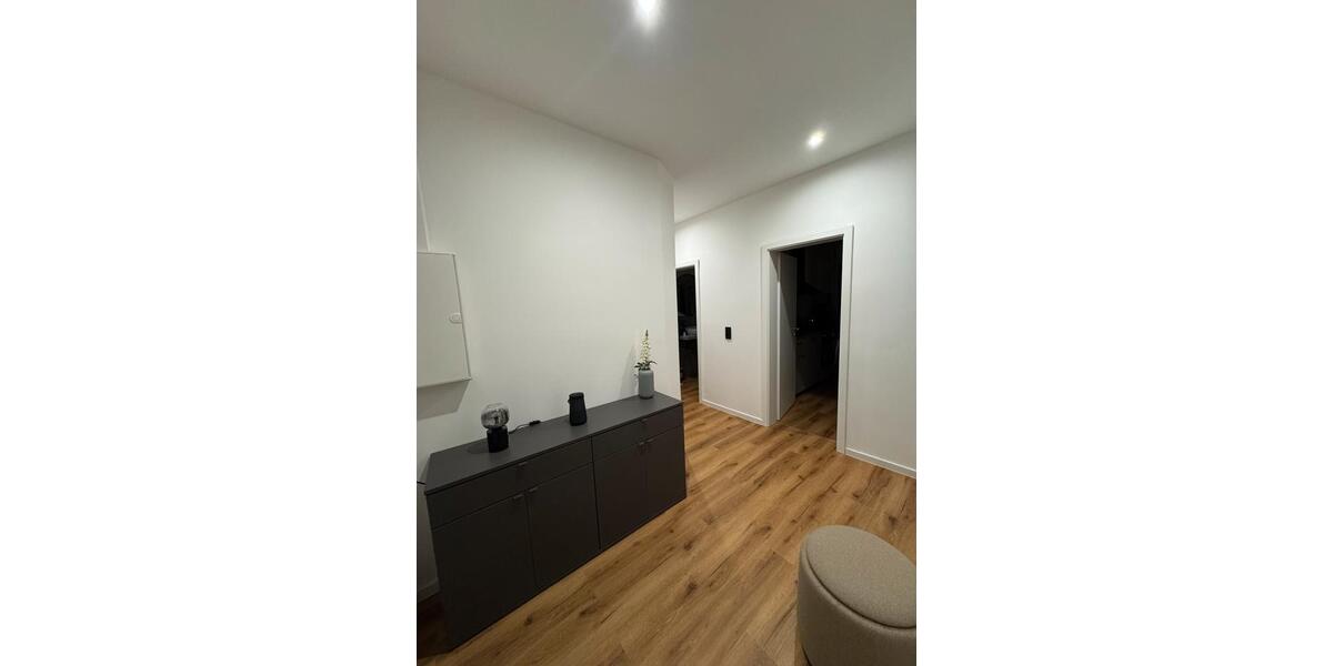 Etagenwohnung Emden - 2 Zimmer, 72 m&sup2;, 940&euro; | Angebot:26414954