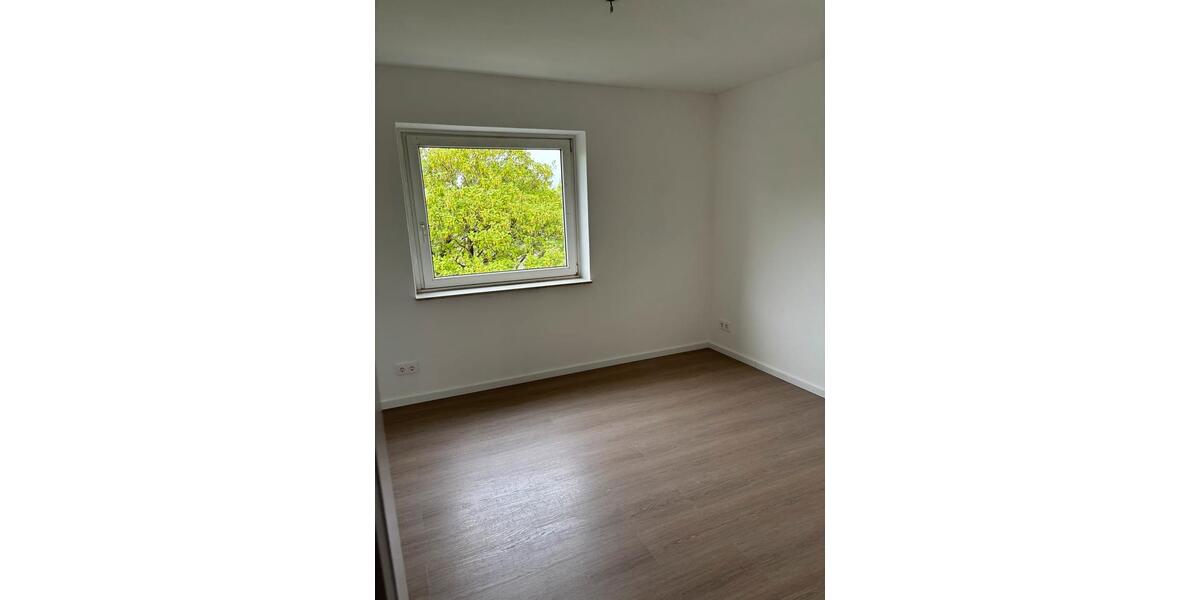 Etagenwohnung Melsdorf - 3 Zimmer, 65 m&sup2;, 800&euro; | Angebot:26610791