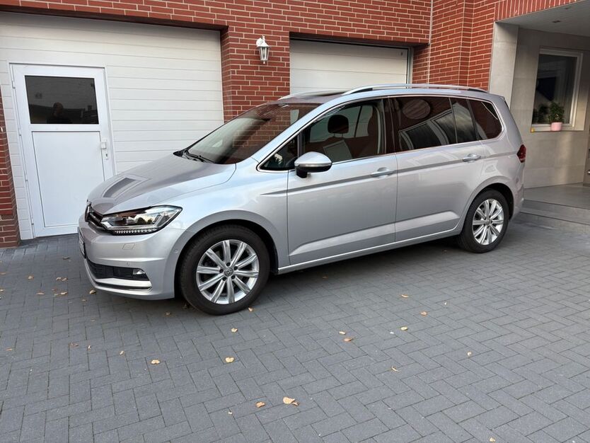VW Touran 90.500 km 29.200 € Braunschweig 38110