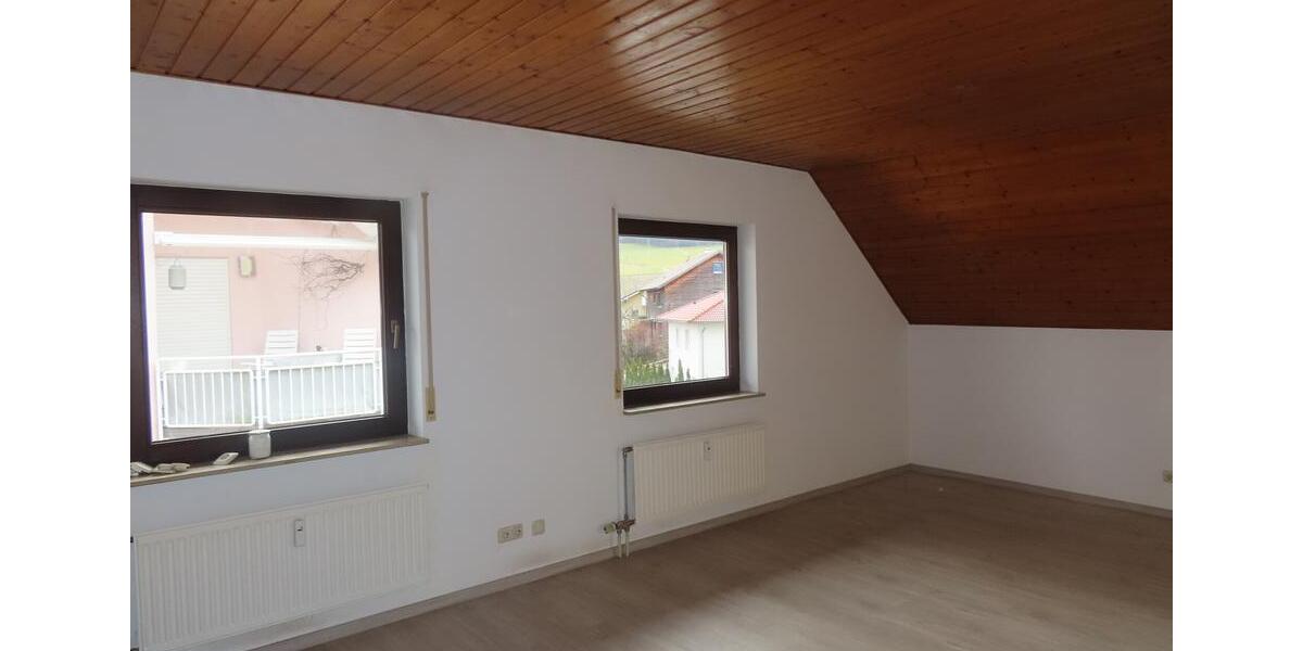 Smarte Zwei-Zimmer-Dachgeschosswohnung in Michelstadt 2 zimmer