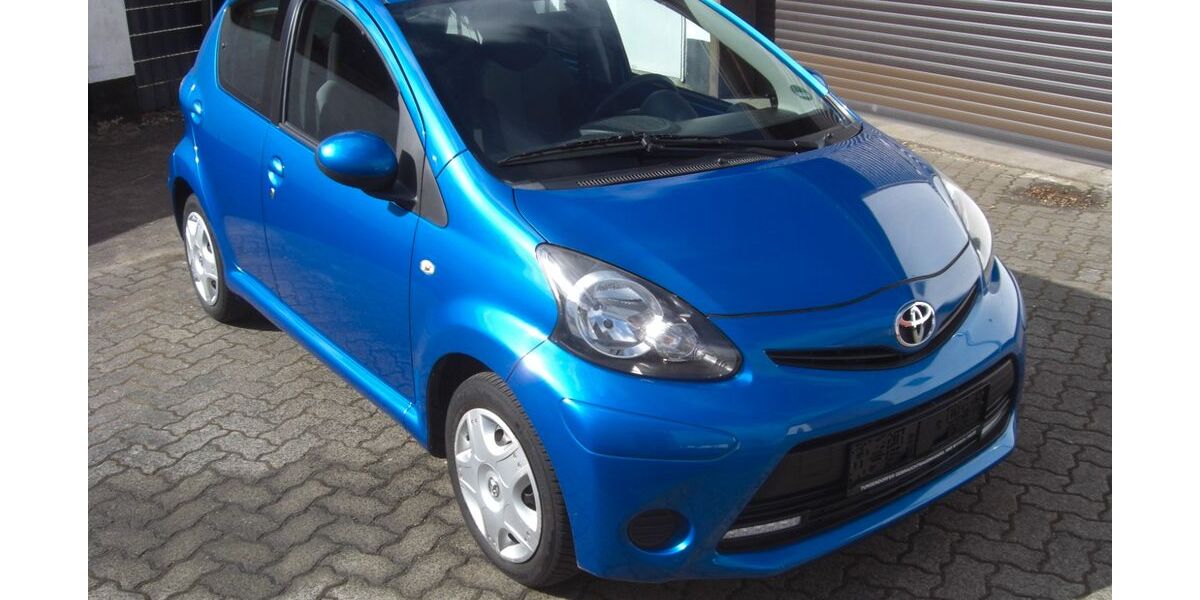 Toyota Aygo (X) 59.000 km 5.900 &euro; Neumünster 24536