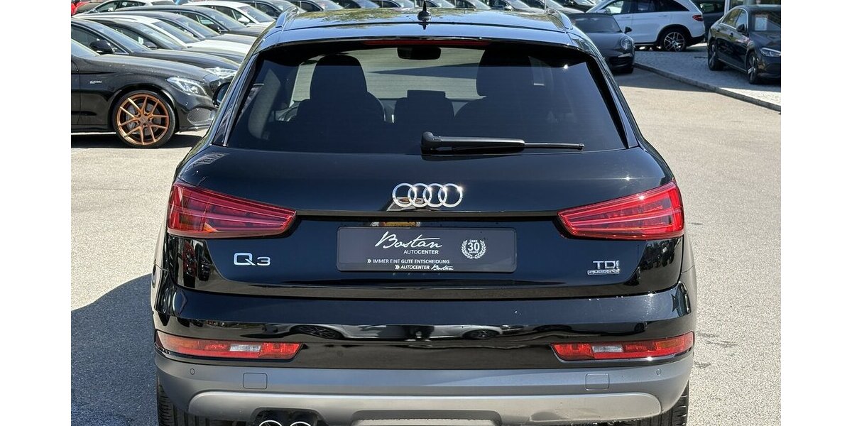 Audi Q3 2.0 TDI design Quattro DSG/LED/SHZ/NAVI/TEMPO 38.700 km 19.900 &euro; Villingen-Schwenningen 78054