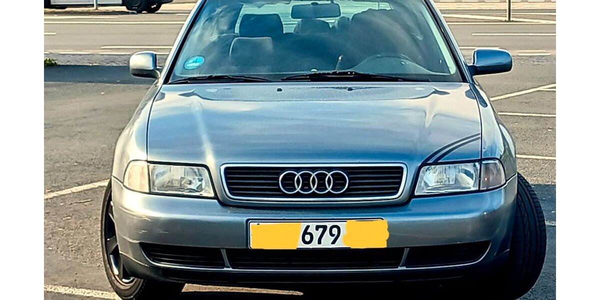 Audi A4 141.000 km 1.600 &euro; Wolfsburg 38440